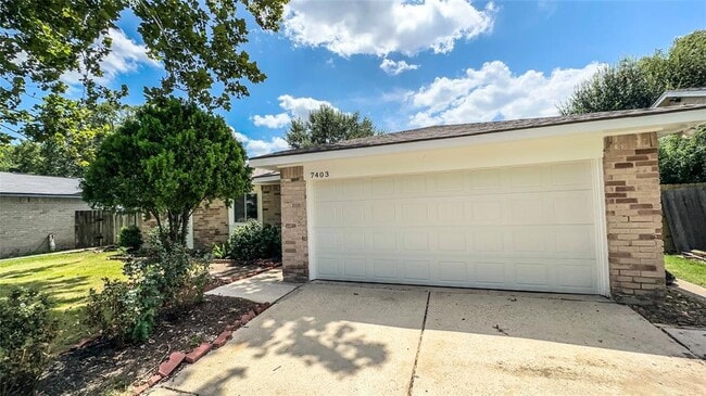 Building Photo - 7403 Breccia Dr