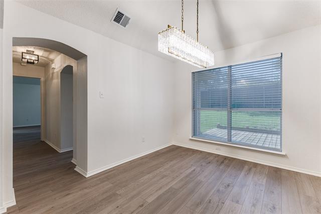 Building Photo - 6016 Vista Ln