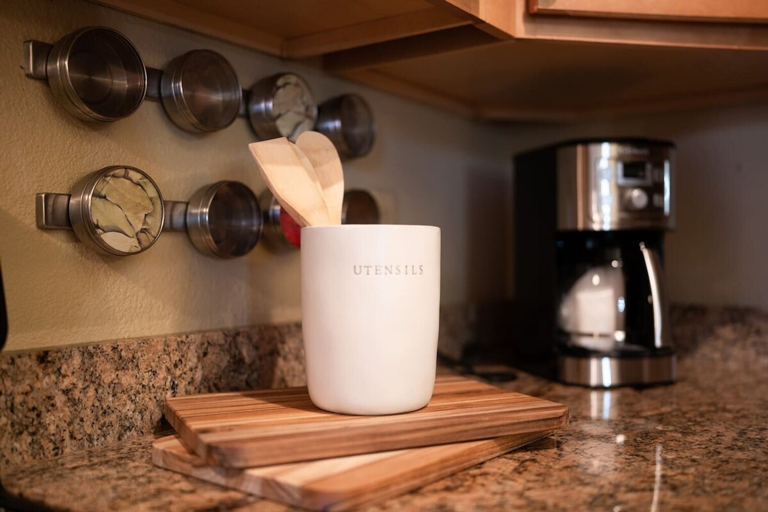 Building Photo - 7009 E Acoma Dr