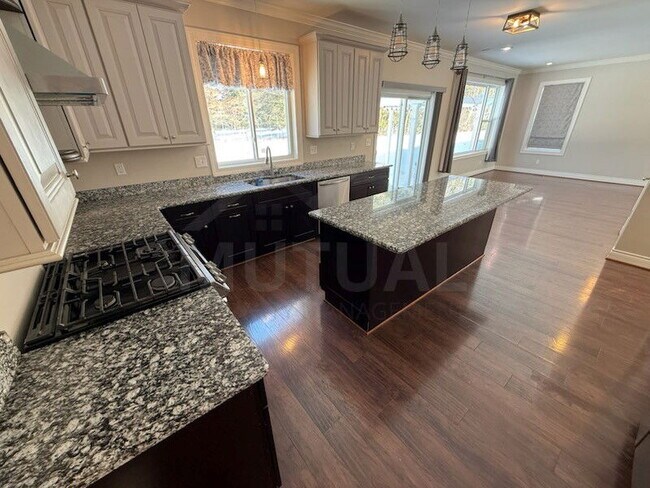 Building Photo - 16135 Henry Ruff Rd