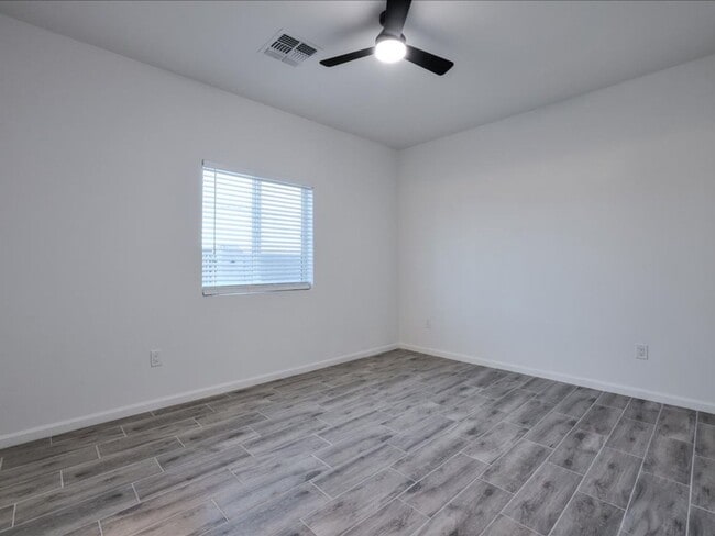 Building Photo - 3 Bedroom 2 Bathroom BRAND NEW BUILD