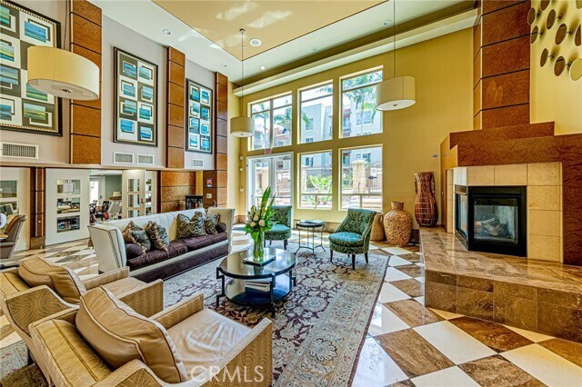 Building Photo - 100 S Alameda St