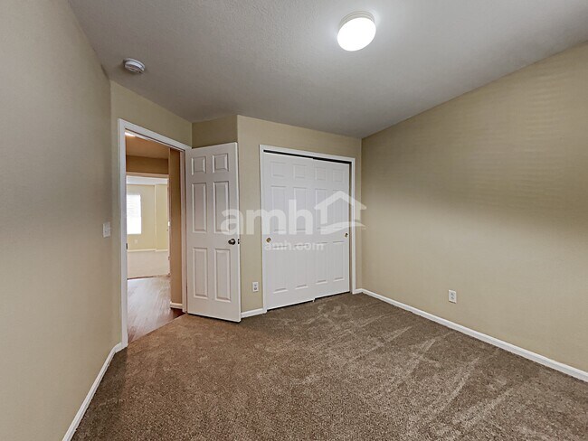 Building Photo - 1776 Riverwalk Pky