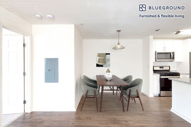 Building Photo - 1000 Avalon Dr