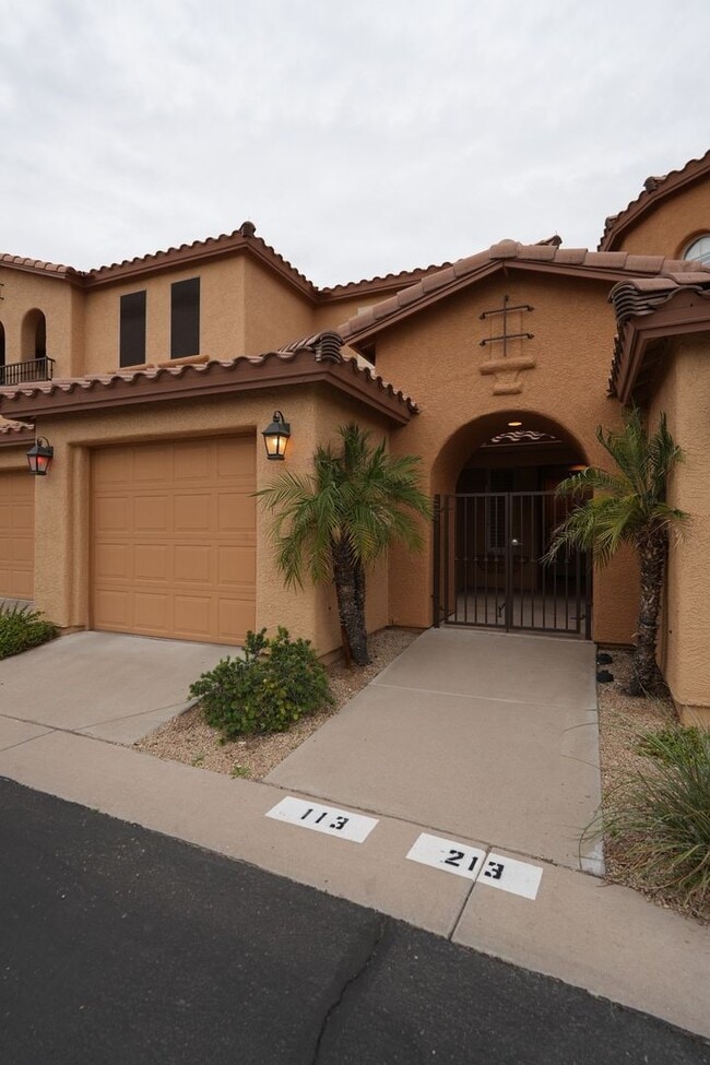 Building Photo - 10655 N 9th St