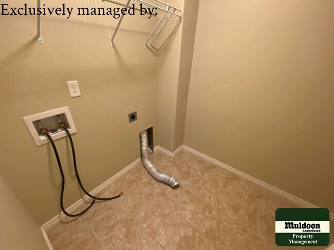 Building Photo - Stunning home in Lorson Ranch!