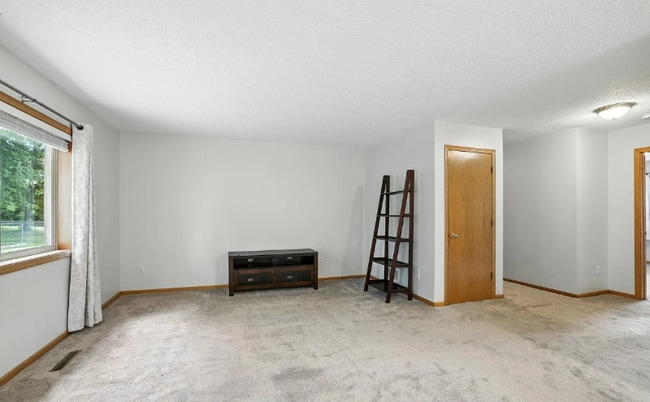 Building Photo - 401 E Beaver St