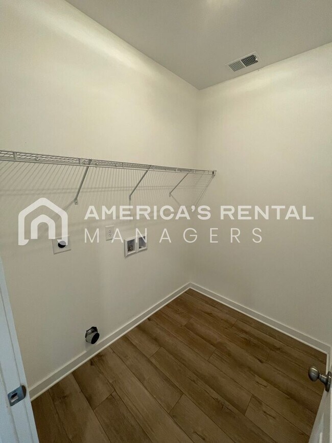 Building Photo - Home for Rent in Jasper, AL!!!  View with 48 Hours Notice!