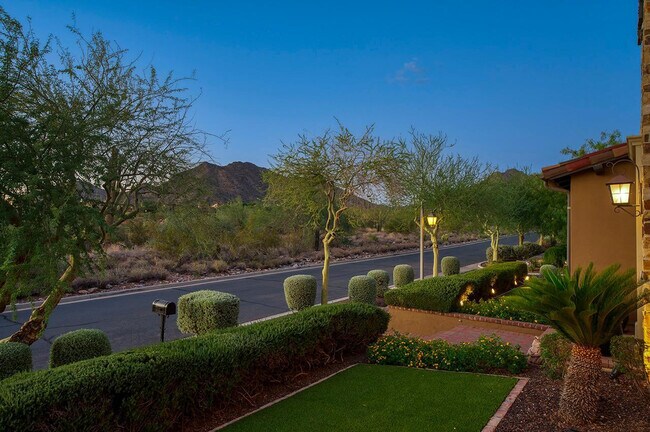 Building Photo - 10287 E Diamond Rim Dr