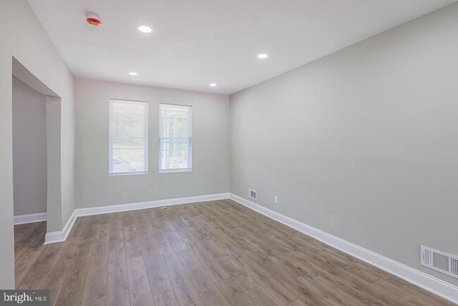 Building Photo - 4415 Old York Rd