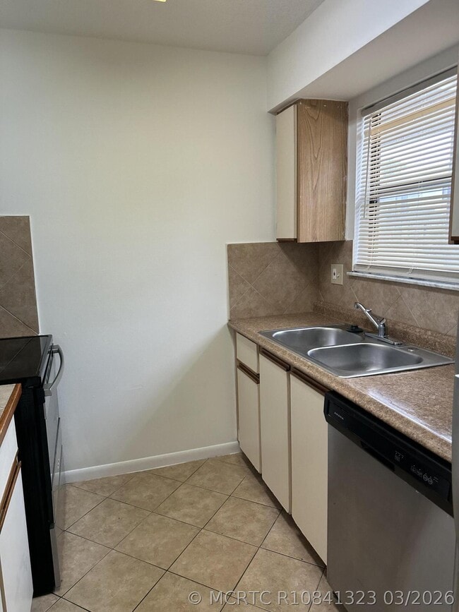 Building Photo - 4703 Pier Dr