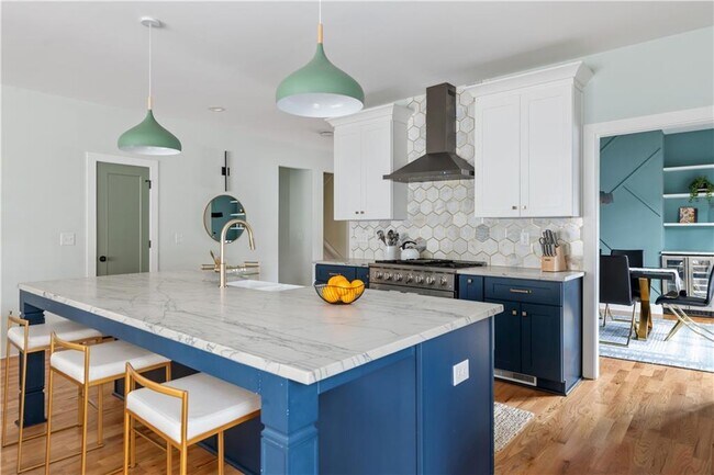 Building Photo - 1393 Glenwood Ave SE