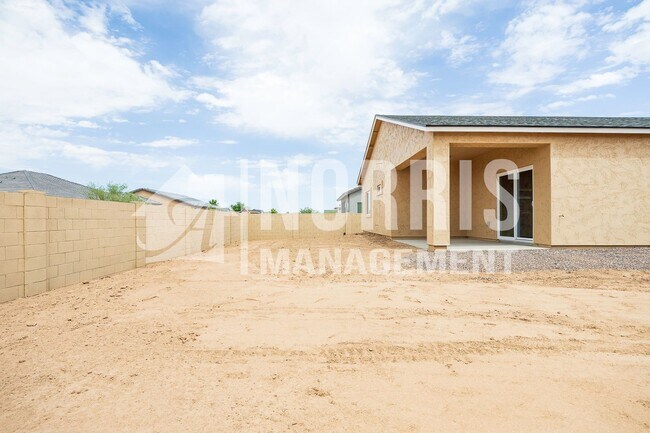 Building Photo - Beautiful Brand New Home with Block Wall