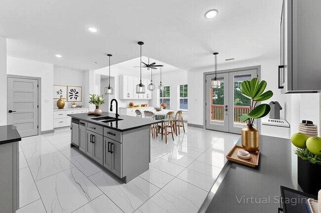 Building Photo - 90 Piping Rock Pl