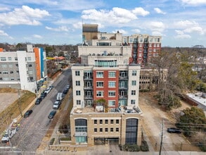 Building Photo - 618 N Boylan Ave