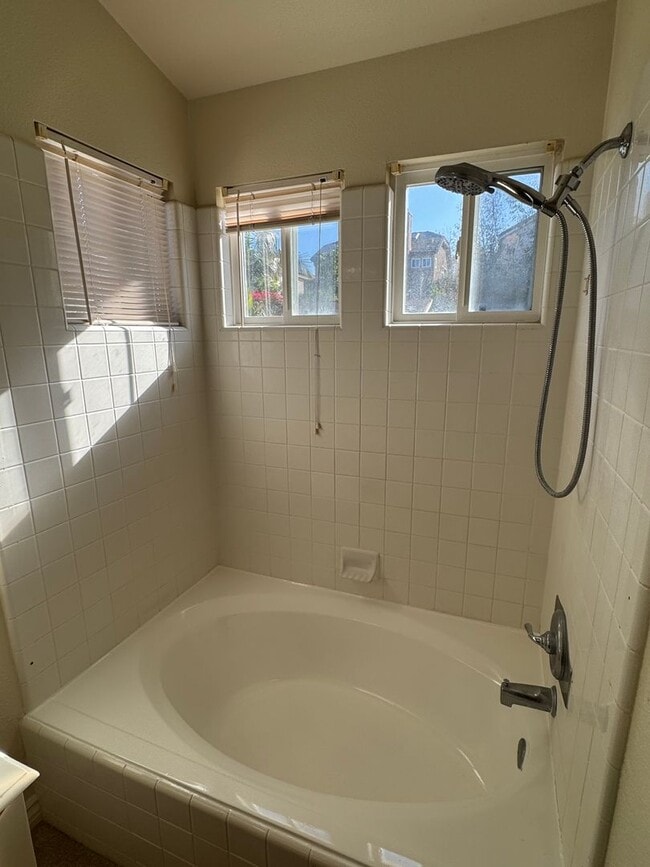 Building Photo - 10591 Wincheck Rd