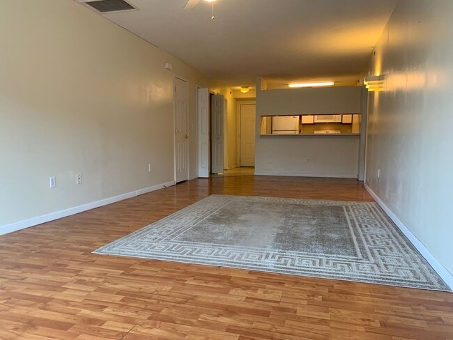 Building Photo - Star City - 4 Bedroom, 4 bath Condo - Available 08/05/2026