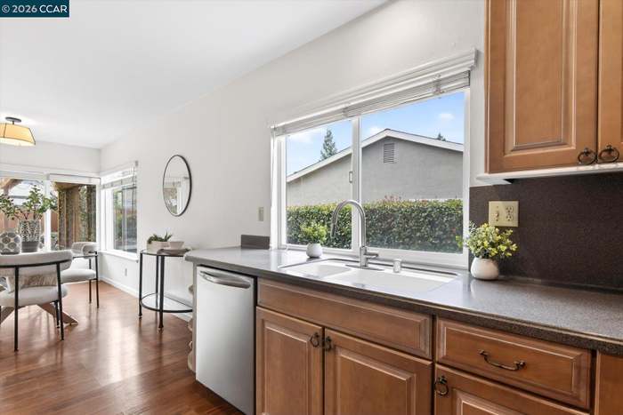 Building Photo - 3409 Loreto Dr