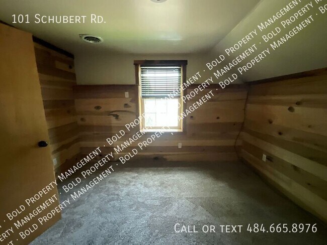 Building Photo - 101 Schubert Rd