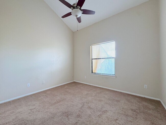 Building Photo - 1605 Cezanne Cir