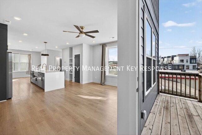 Building Photo - 2109 23rd Ave N