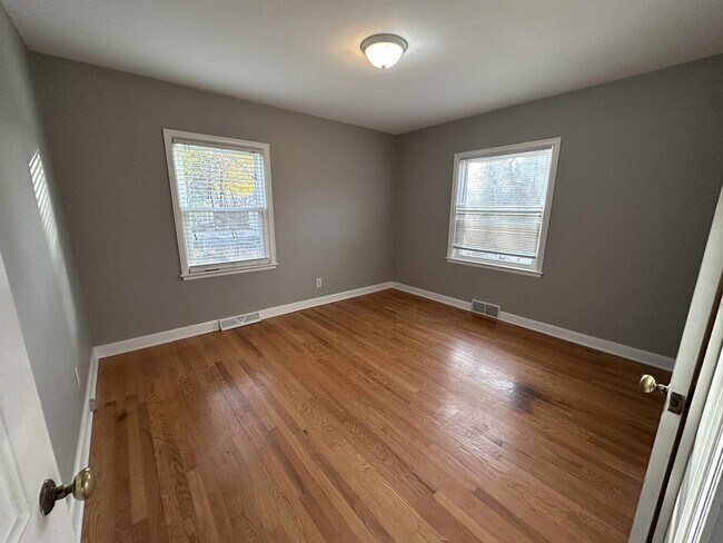 Building Photo - Click the “Apply Now” button or email wapmrentals@gmail.com for a prompt response.