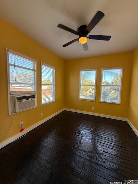 Building Photo - 317 E Myrtle St