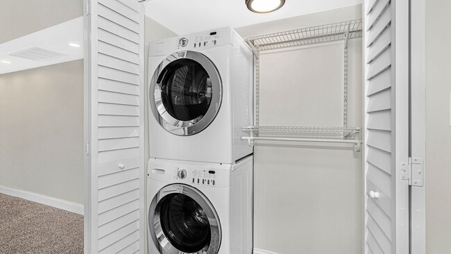 Building Photo - Stylish 2 Bed / 2 Bath Condo in Historic K...