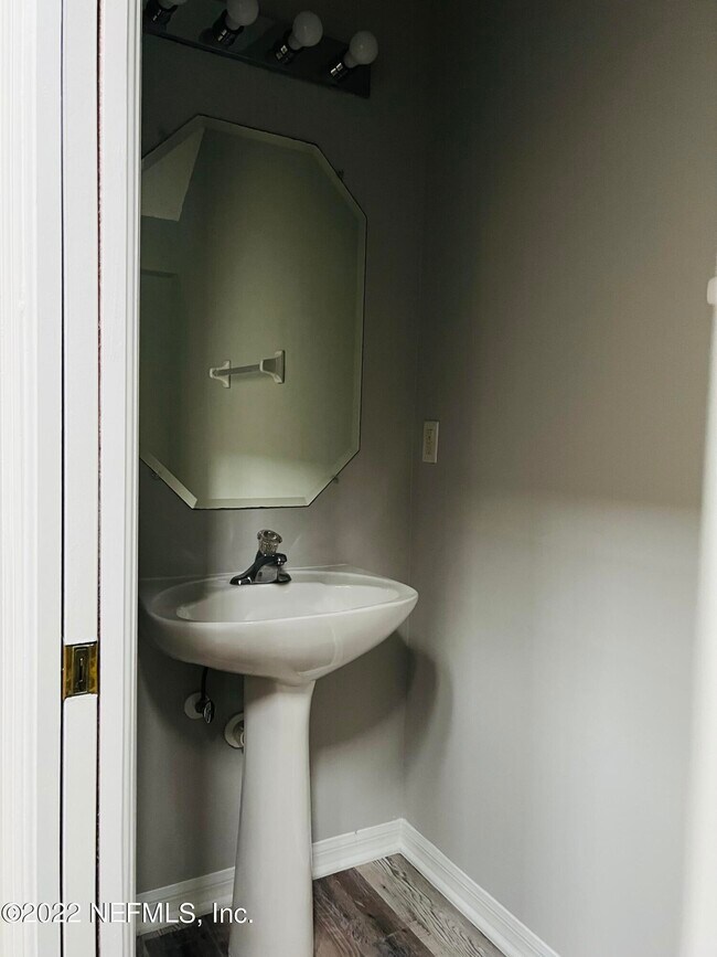 Building Photo - 748 Ginger Mill Dr