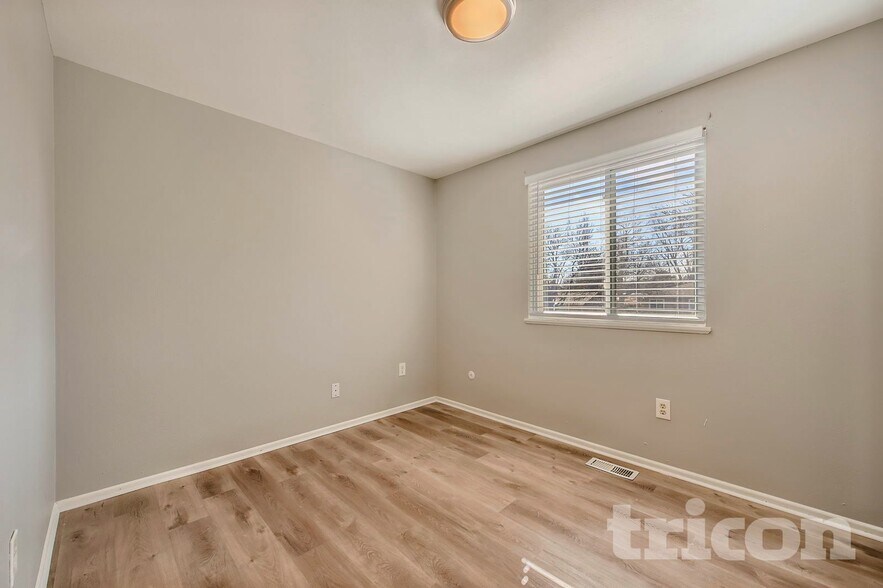 Building Photo - 16319 E Bates Dr
