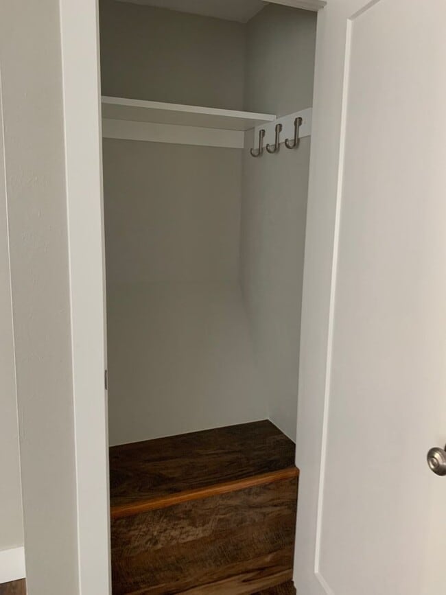 Building Photo - Beautiful 4 Bedroom 3 Bathroom Home in Wes...