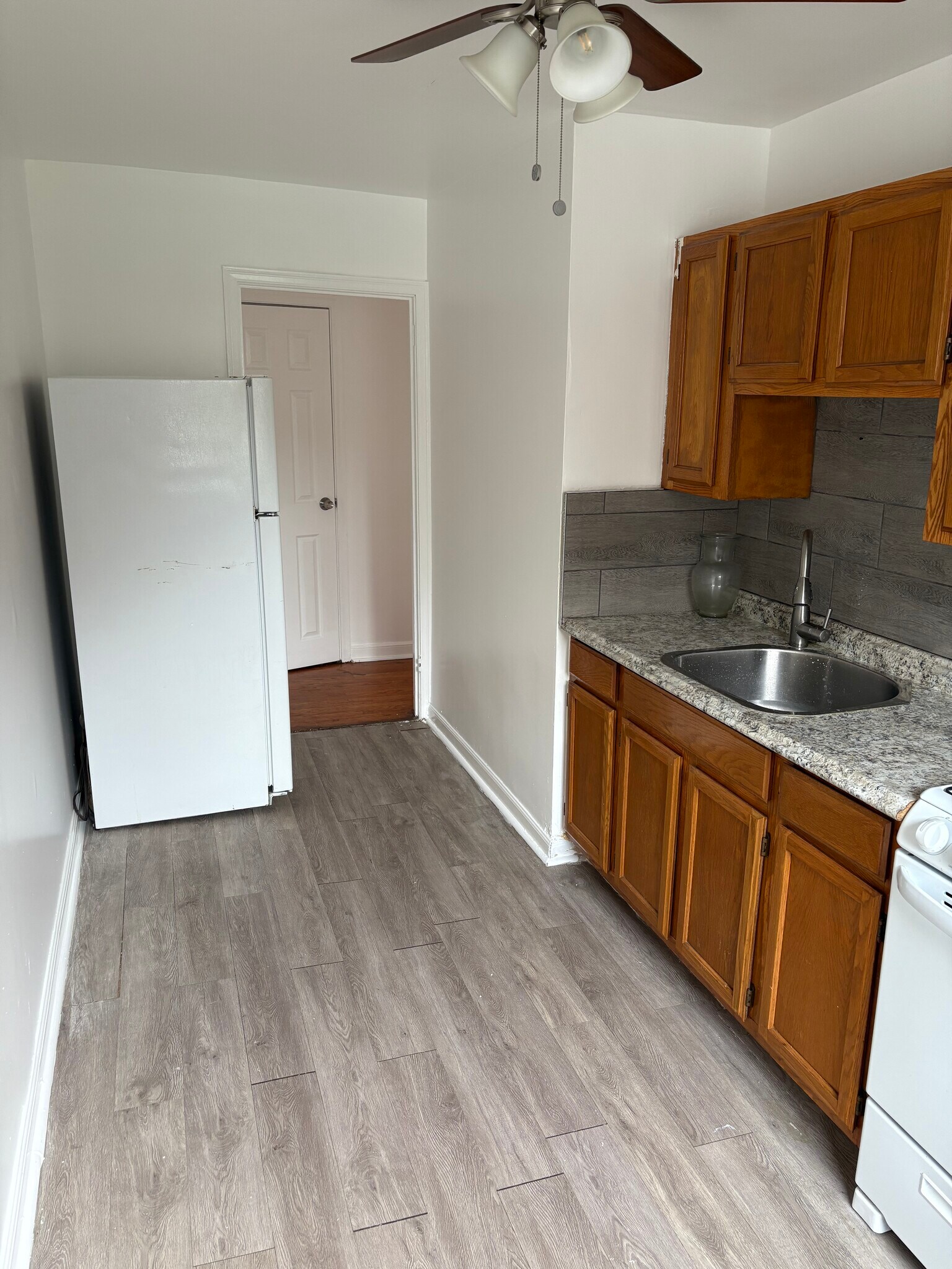 Building Photo - 1621 Murdoch Rd