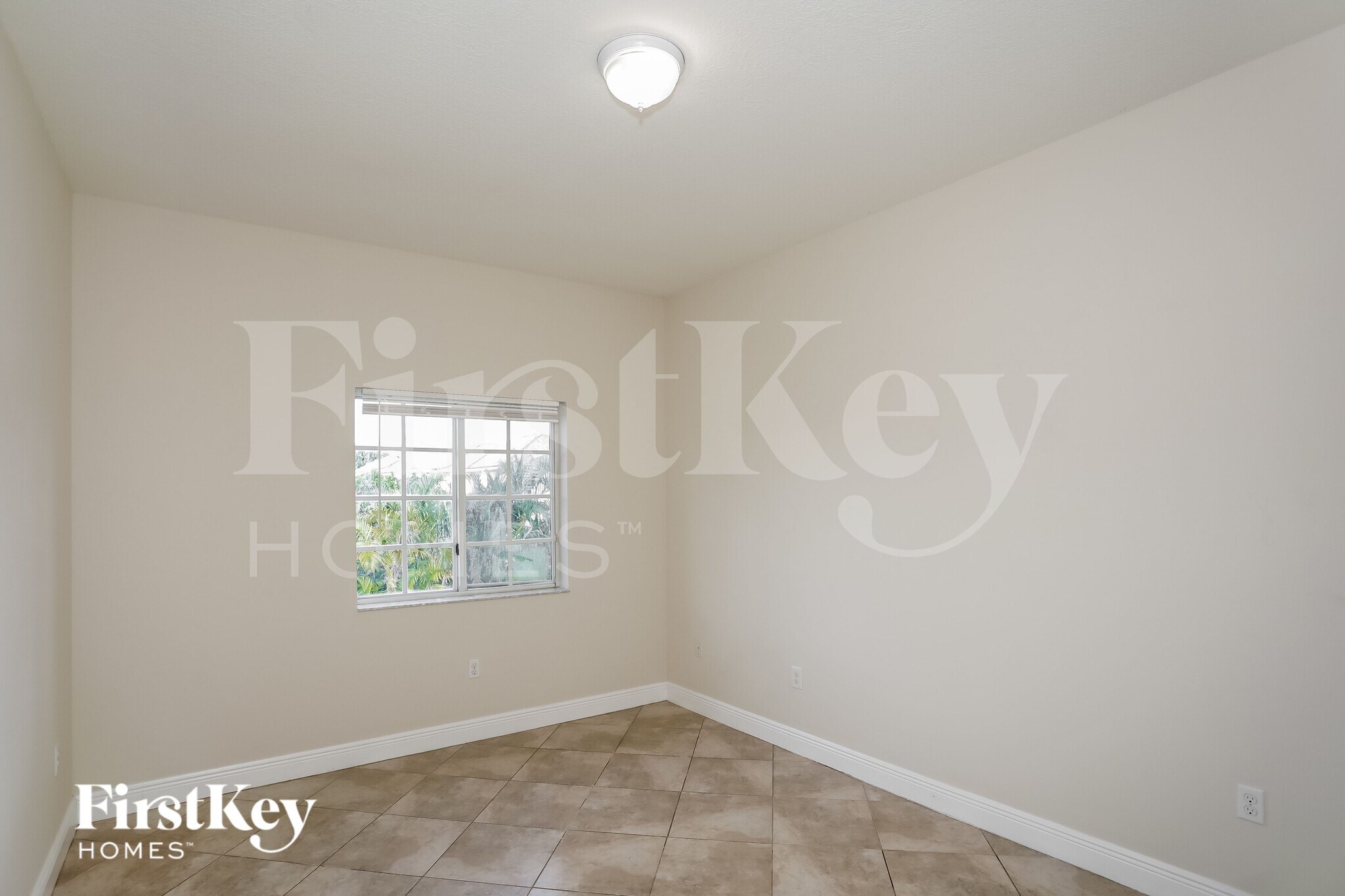 Building Photo - 32152 SW 204th Ct