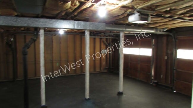 Building Photo - MCCA01