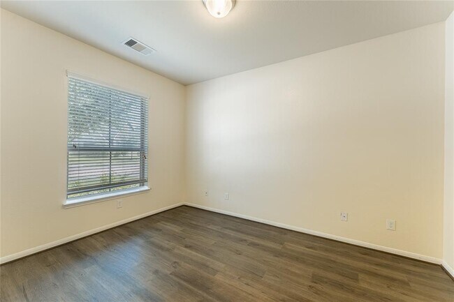 Building Photo - 20219 Weeping Pine Way