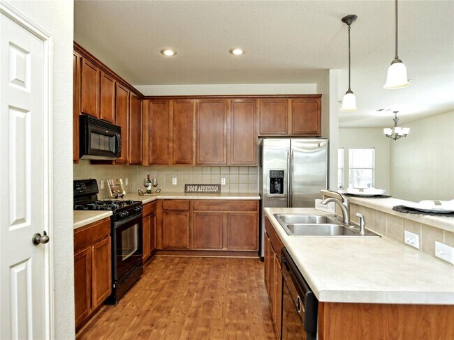 Building Photo - 1316 Diner Dr