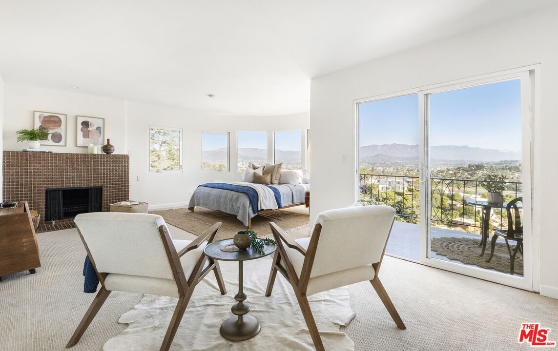 Primary suite - 1850 San Jacinto St