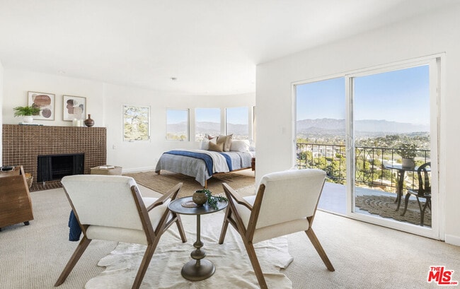 Primary suite - 1850 San Jacinto St