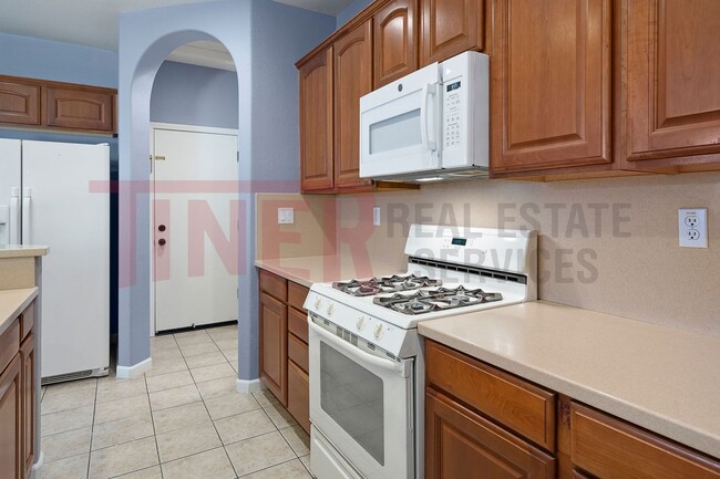 Building Photo - 5044 Kokomo Dr