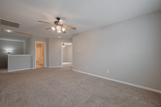 Building Photo - 9714 Angleside Ln