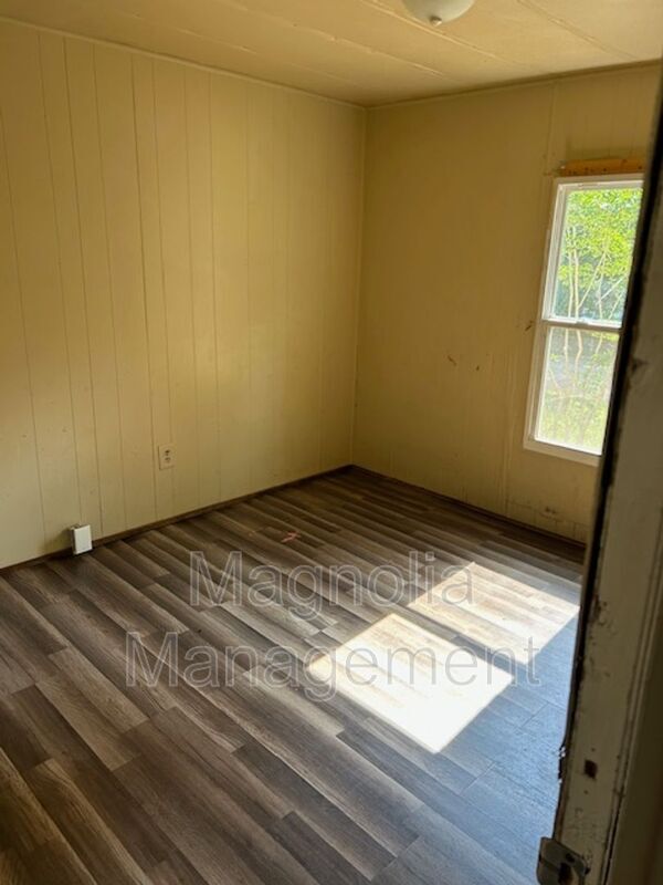 Building Photo - 168 Red Head Ln