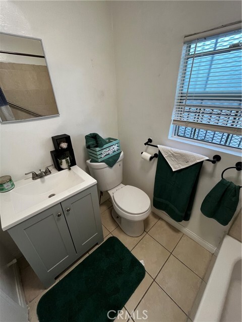 Building Photo - 4518 Normandie Ave