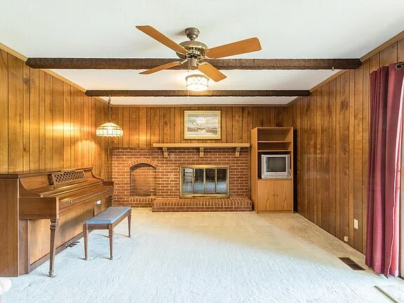 Building Photo - 245 Country Club Dr