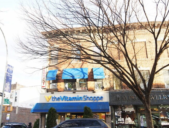 Building Photo - 1745 E 12th St