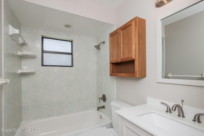 Building Photo - 1298 Robbinswood Dr