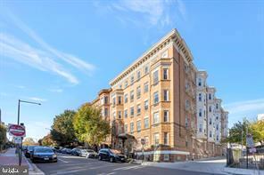 Building Photo - 1415 Chapin St NW