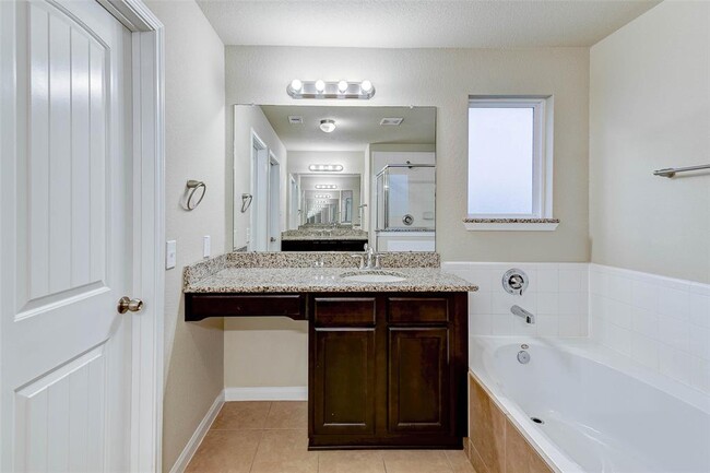 Building Photo - 5915 Nodaway Creek Ct