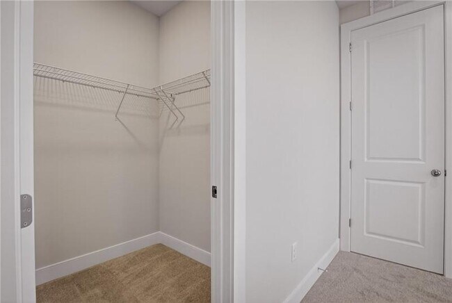 Building Photo - 4022 Cottage Wy