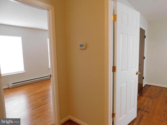 Building Photo - 248 Waterford Ln