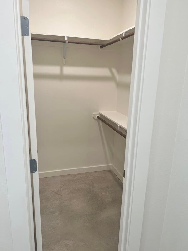 Building Photo - 111 Coon Trl